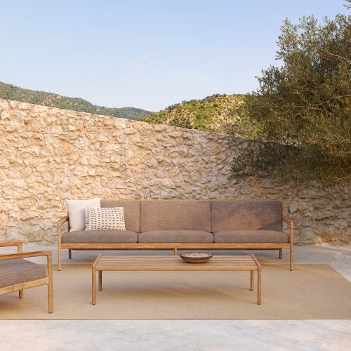 10255_10253_10259_Teak_Jack_outdoor_sofa_lounge_chair_mocha_coffee_table_21103_21101_21205_Nomad_indoor-outdoor_rug_WEB