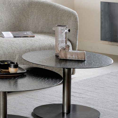 20144_Ellipse_sofa_ash_21704_Grey_Nomad_kilim_rug_25950_25951_Sphere_coffee_table_umber_det1_WEB