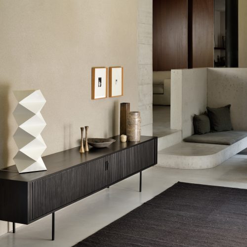 10055_Roller_Max_TV_cupboard_teak_dark_brow_21723_rug_web (2)
