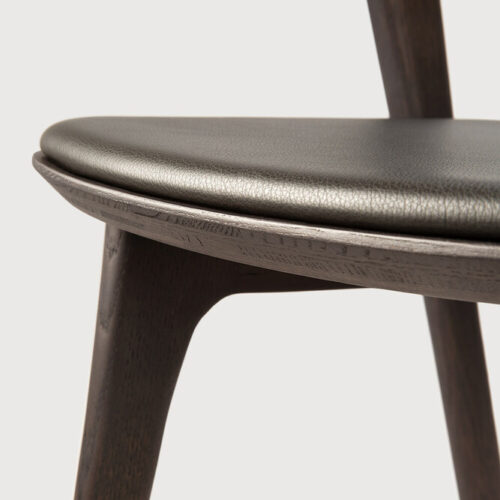 product_wf_51551_Oak_Bok_brown_dining_chair_leather_brown_varnished_det03_web