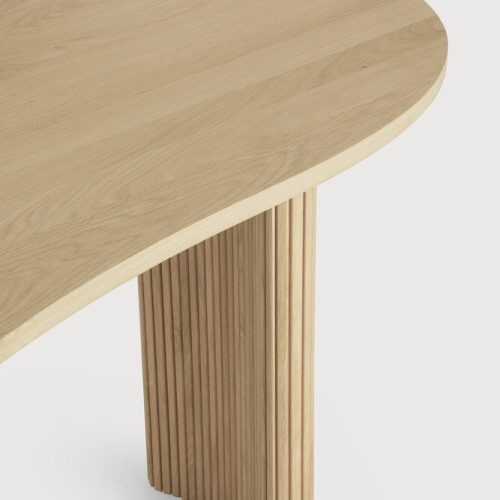 product_wf_50795_Boomerang_desk_varnished_oak_pebble_shape_det01_WEB
